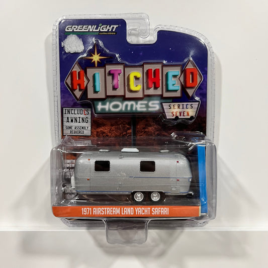 Greenlight | Airstream Land Yatcht Safari