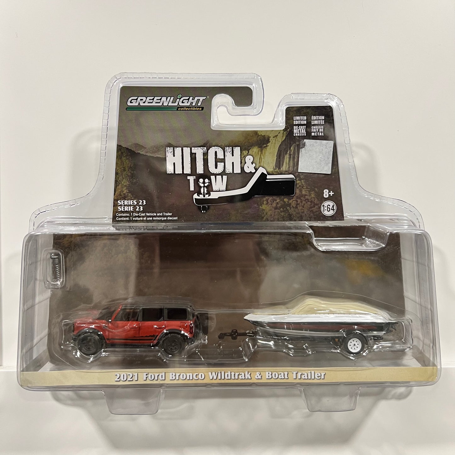 Greenlight | Ford Bronco & Boat