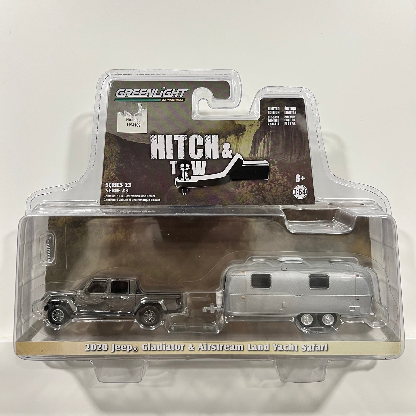 Greenlight | Jeep Gladiator & Airstream