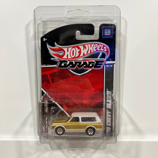 Hot Wheels Garage | 1970 Chevrolet Blazer (Gold)