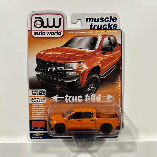 AUTOWORLD | Chevrolet Silverado Z71 (Orange)